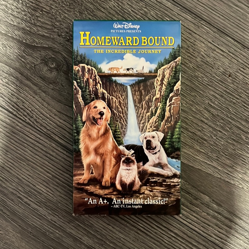 Disney’s Homeward Bound VHS Movie